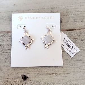 NWT KENDRA SCOTT CASS GRAY BANDED AGATE EARRINGS